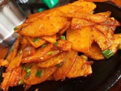 -临江餐馆二楼美食部落