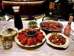 -巴厘龙虾·榜首油焖大虾(音乐学院·沿江酒馆店)