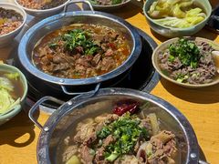 -大众跷脚牛肉馆·非遗传承单位(峨眉山店)