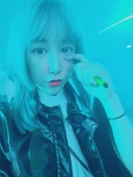 -Z.X HAIR SALON张新美业