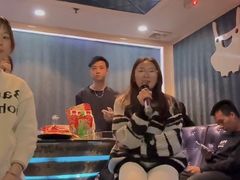 -UK派对KTV(日月广场店)