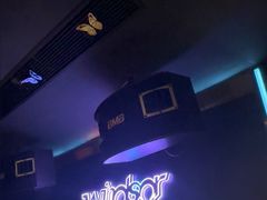 -温莎KTV(珠江路店)
