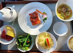 -馨月汇·一悦馨香月子中心(前滩店)