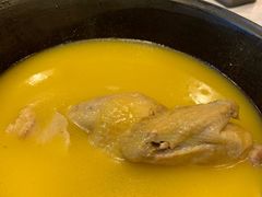 -鲜入围煮花胶鸡海鲜火锅