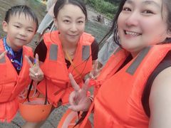 -安吉龙王山峡谷漂流