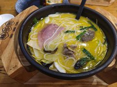 -桥香园过桥米线(国贸店)