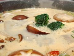 -煲宫猪肚鸡(昆山金鹰国际购物中心店)