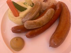 -LENBACH兰巴赫西餐啤酒坊(大连东港店)