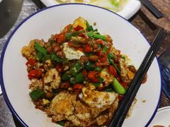 -二厨·吊桥小院·脆皮烧鸡公·本地农家菜(沿江西路店)