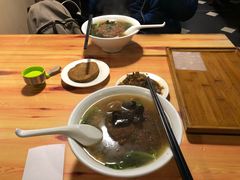 红烧大排面-富源春面馆(四川北路店)
