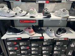 -UNDER ARMOUR(八达岭奥莱店)