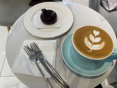 -Fridi Patisserie Cafe