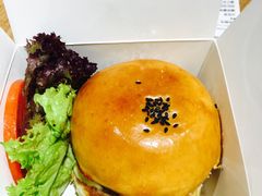 芝心牛肉堡-龙治汉堡(中华城店)