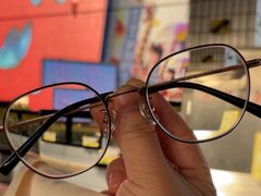 -三叶眼镜城批发市场(上海火车站店)