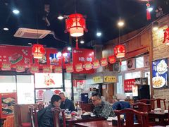 大堂-恭敬李老北京炸酱面·京味菜(西花市店)