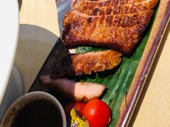 炭烤猪颈肉-胡桃里乐队酒馆(广州塔店)