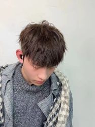 -藤野造型烫发染发