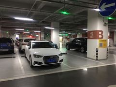 -成都银泰中心-停车场