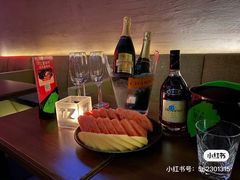 -TZ House音乐现场(来福士中心店)