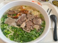 精品兰州牛肉面-陇兴楼兰州拉面(西安咸阳国际机场店)