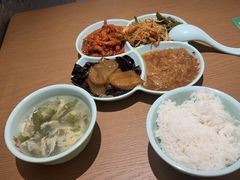 -晓宇盒饭(民安街店)
