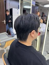 -藤野造型烫发染发