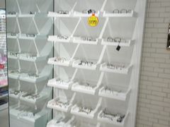 -诺柯视眼镜-蔡司依视路官方工厂店(淞南一店)