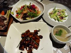 -穹六人间 people 6(岳阳路店)