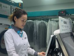 -福奈特洗衣·洗鞋·奢侈品护理(长阳路店)