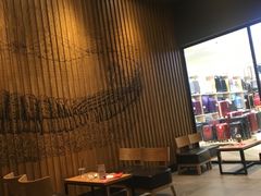 大堂-星巴克臻选(舟山凯虹广场店)