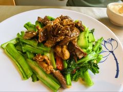 菜心炒鸡杂-林辉家宴·本地家常菜·头牌清远鸡(先锋店)