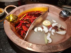 -山城鼎重庆老火锅(西安钟楼店)