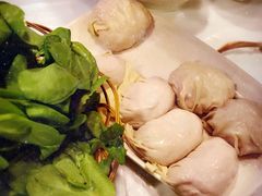 -鲜入围煮花胶鸡海鲜火锅