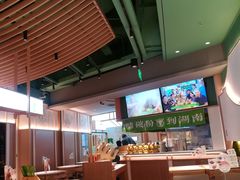大堂-百春原湖南牛肉粉(百联世纪店)