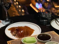 -The ROOF (通盈中心店)