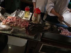 -荣誉国际酒店-云顶旋转餐厅