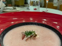 西班牙草莓冷汤-三迪希尔顿酒店·星空酒廊