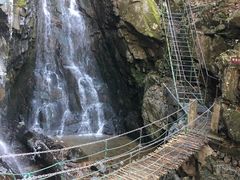 -藏龙百瀑风景区