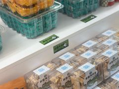 -正飞鲜奶(吐鲁番路店)