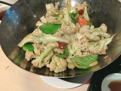 干锅腊肉花菜-避风塘(宝山万达店)