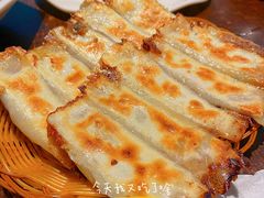 -阿洪锅贴王(小吃城店)