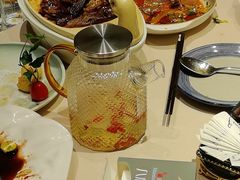 -八府香鸭·啫啫煲(华山路店)