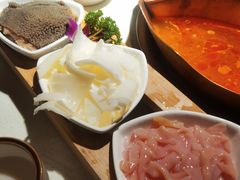 -墨居上隐·院子里火锅(峨眉店)