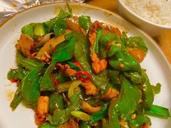 拾味小炒黑猪肉-拾味馆·浓鲜骨汤(光谷天地店)
