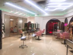 -BULB STUDIO 巴柏明星发型工作室