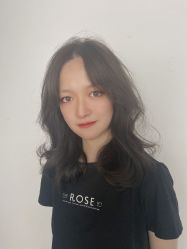 -洛施奇烫发染发沙龙