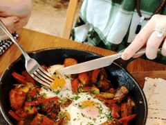 -ROAST coffee & eatery