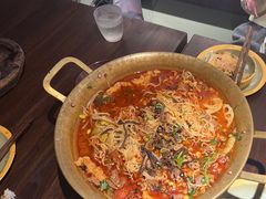 -张翻越·川渝冒菜·武汉黑鸭煲(城北万象城店)