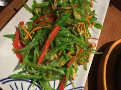 -云海肴·汽锅鸡·云南菜(天山百盛优客店)