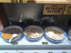 -乡土黄·鲜牛肉火锅·小龙虾(兴业街店)